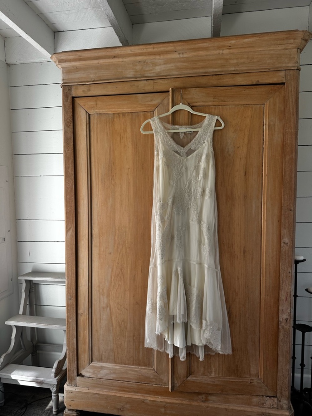 Vintage Ivory Lace Wedding Dress